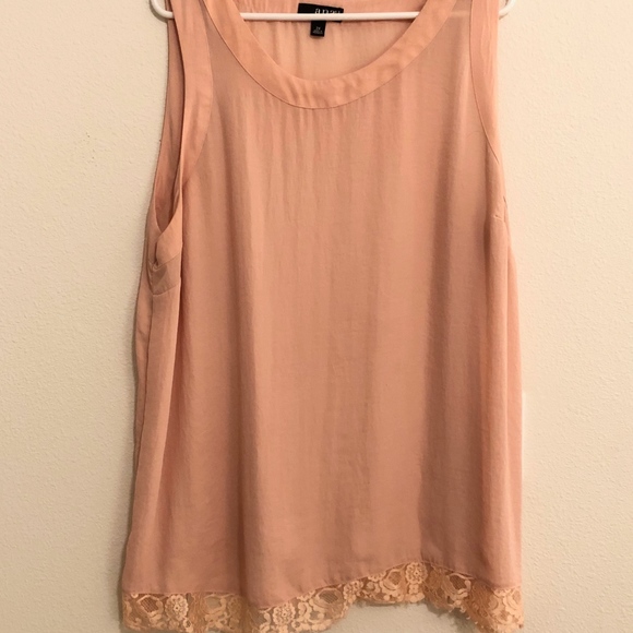 Blush Lace trimmed top - Picture 1 of 4